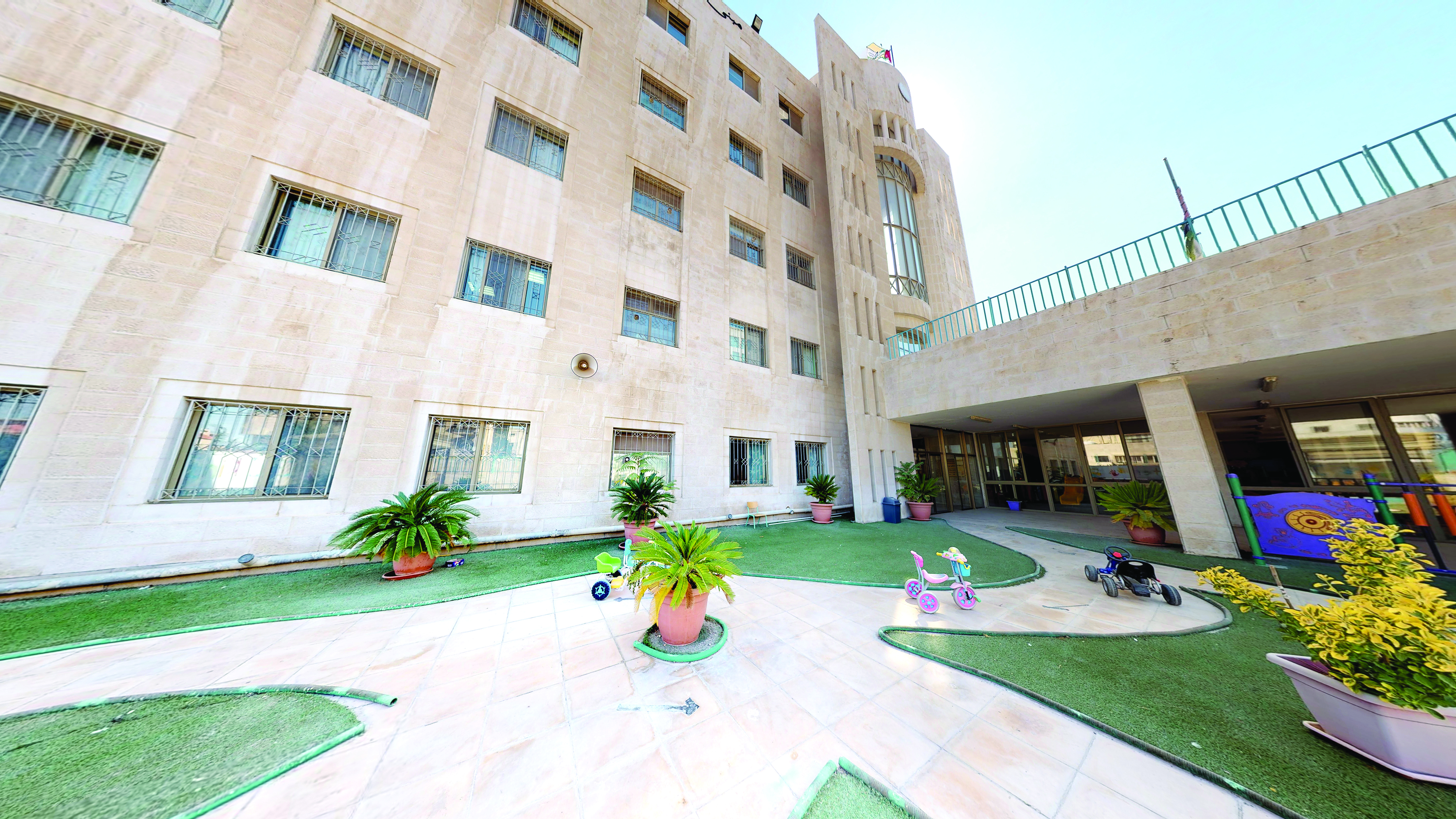 Islamic Educational College-Al Jubeiha — Arts